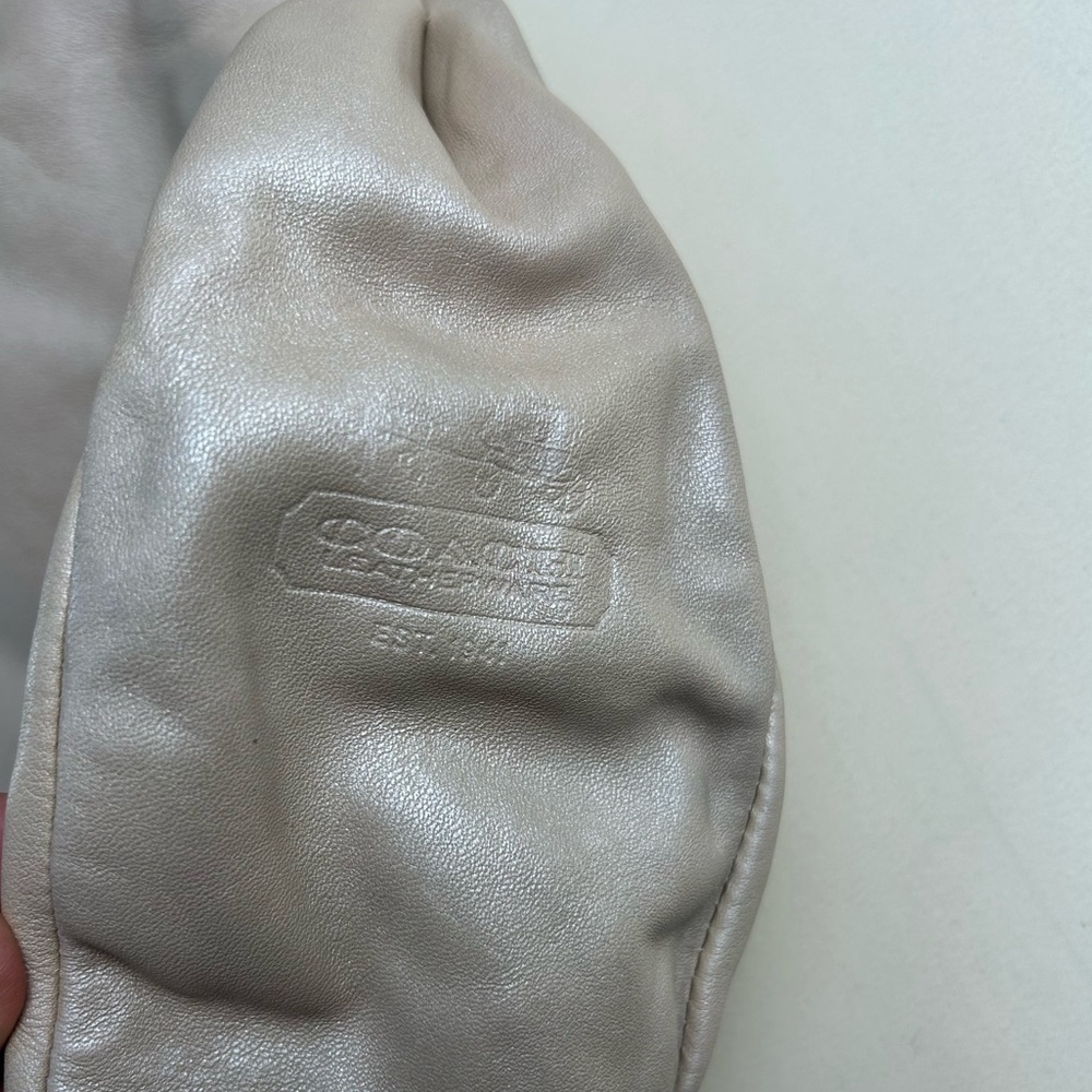 Coach Cream Shoulder Bag - Picture 9 of 12